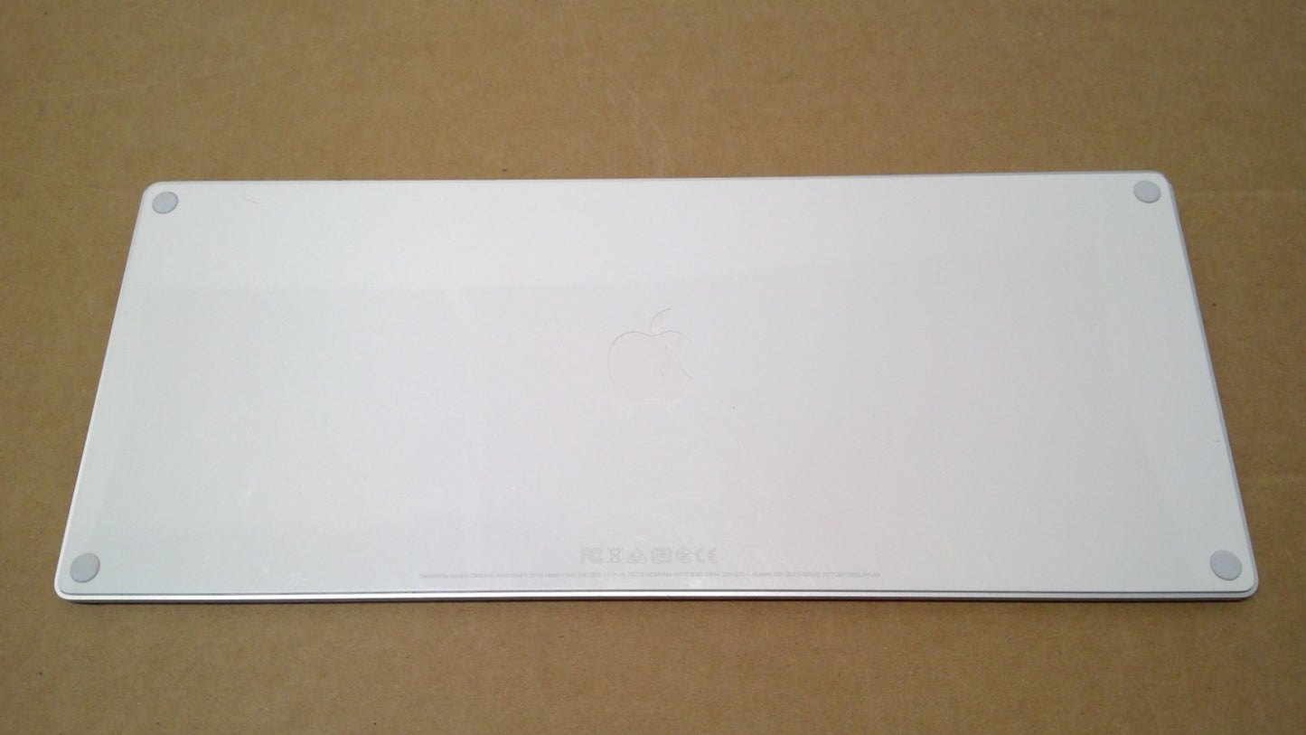 Apple A1644 Magic Keyboard Rechargeable Wireless Bluetooth NO CABLE