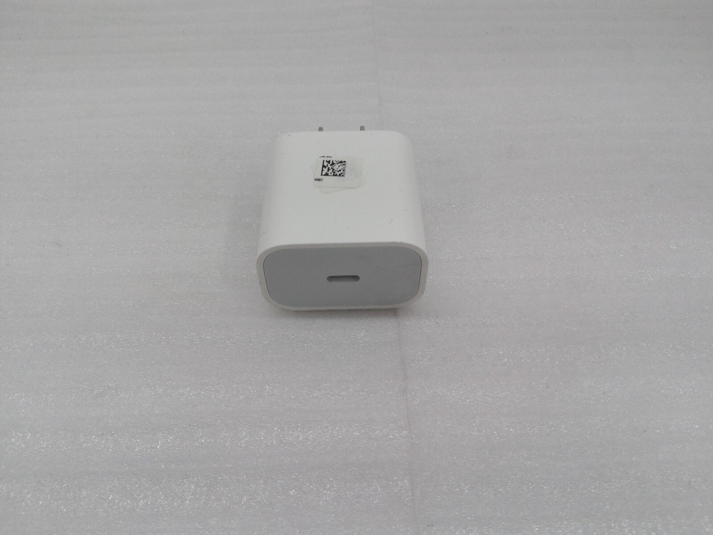 NEW Genuine Apple A2305 MHJA3AM/A 20W USB-C Power Adapter White Sealed