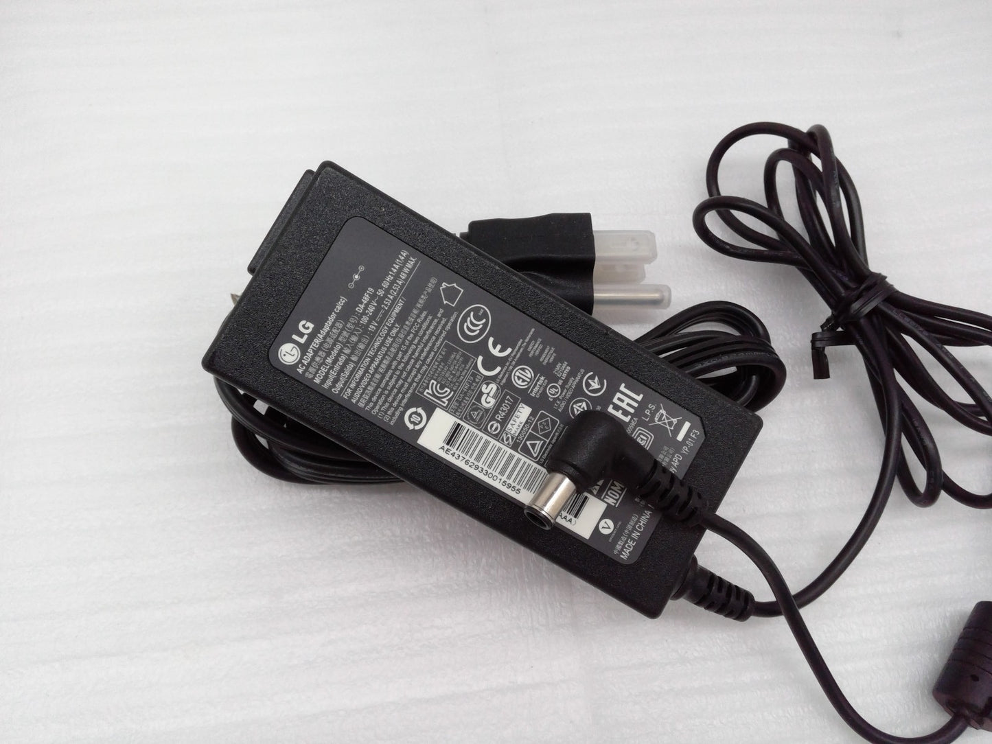 Original LG 19V 2.53A 48w AC Adapter for LG 32LH570B DA-48F19 6.5x4.4mm Black
