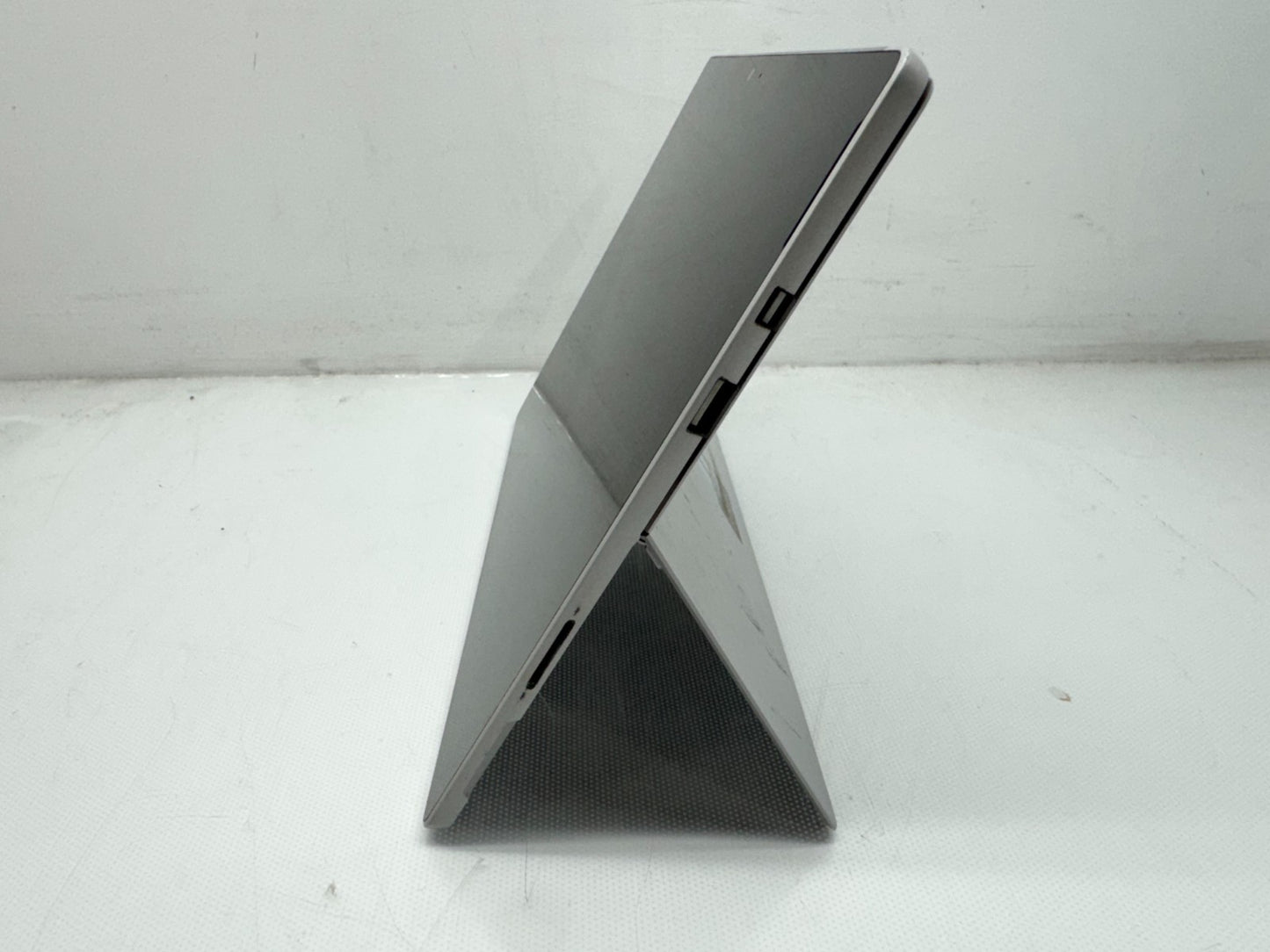 Microsoft Surface Pro 1796 Intel i5-7300U@2.6GHz 8G 256G Win11 Nokeyboard*READ*