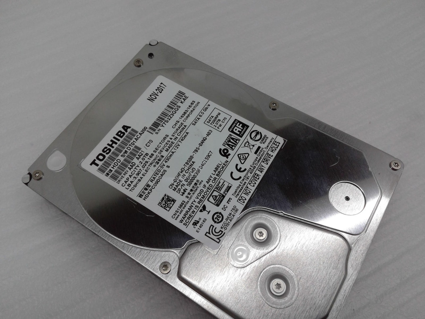 Toshiba DT01ACA200 3.5" HDD 2TB SATA III 6Gb/s 7200RPM 64MB Hard Drive TESTED