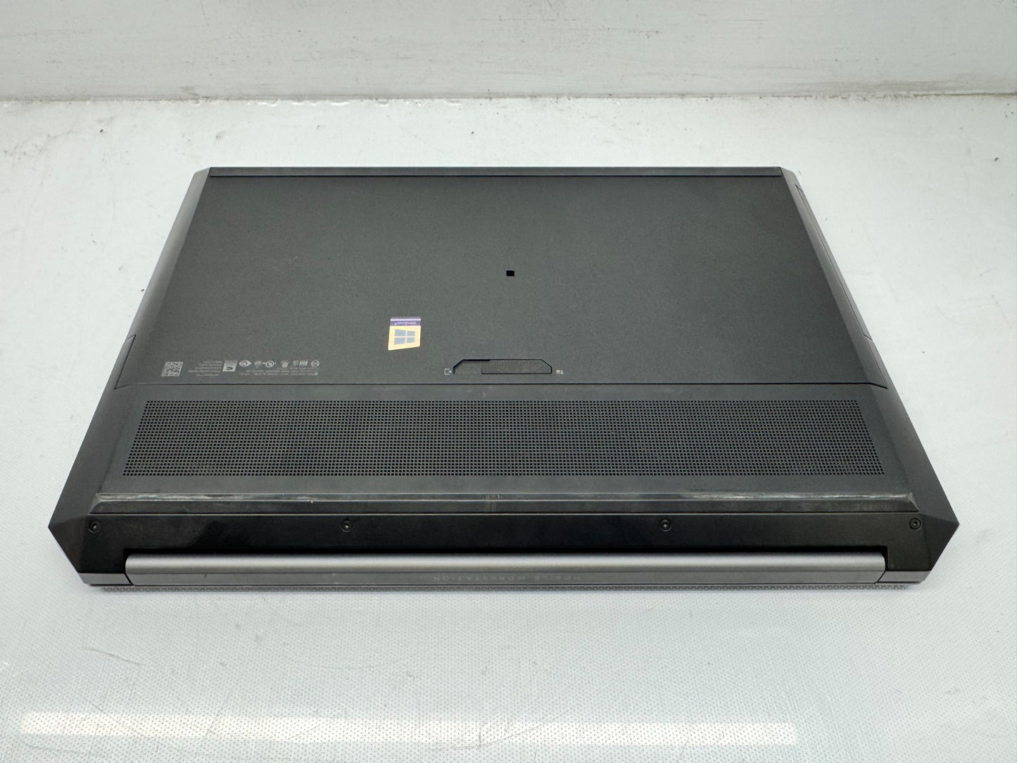 HP ZBook 17 G5 17.3" FHD i7-8850H@2.6GHz 32GB RAM 512GB P2000 Win11 No/AC
