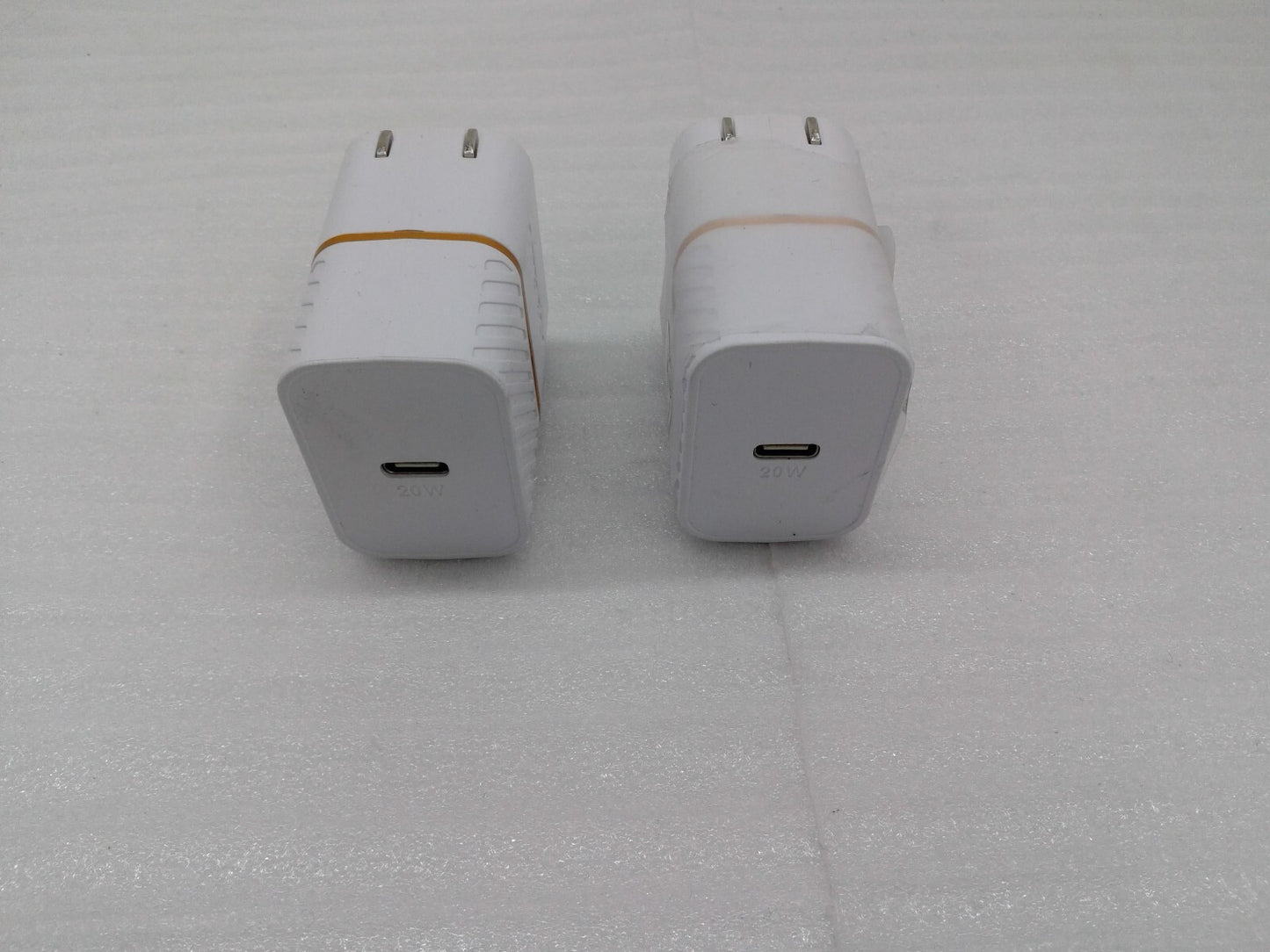 OtterBox Fast Charge USB-C Wall Charger 20W, Two-Pack - Cloud Dust White