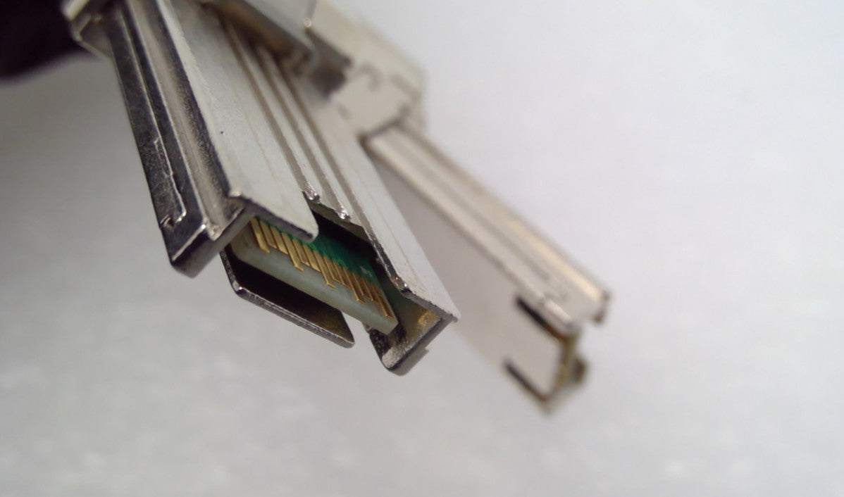LOT OF 2 DELL CN-0YP20D AMPHENOL Mini SAS SFF-8088 Stacking Cable N2000 N3000