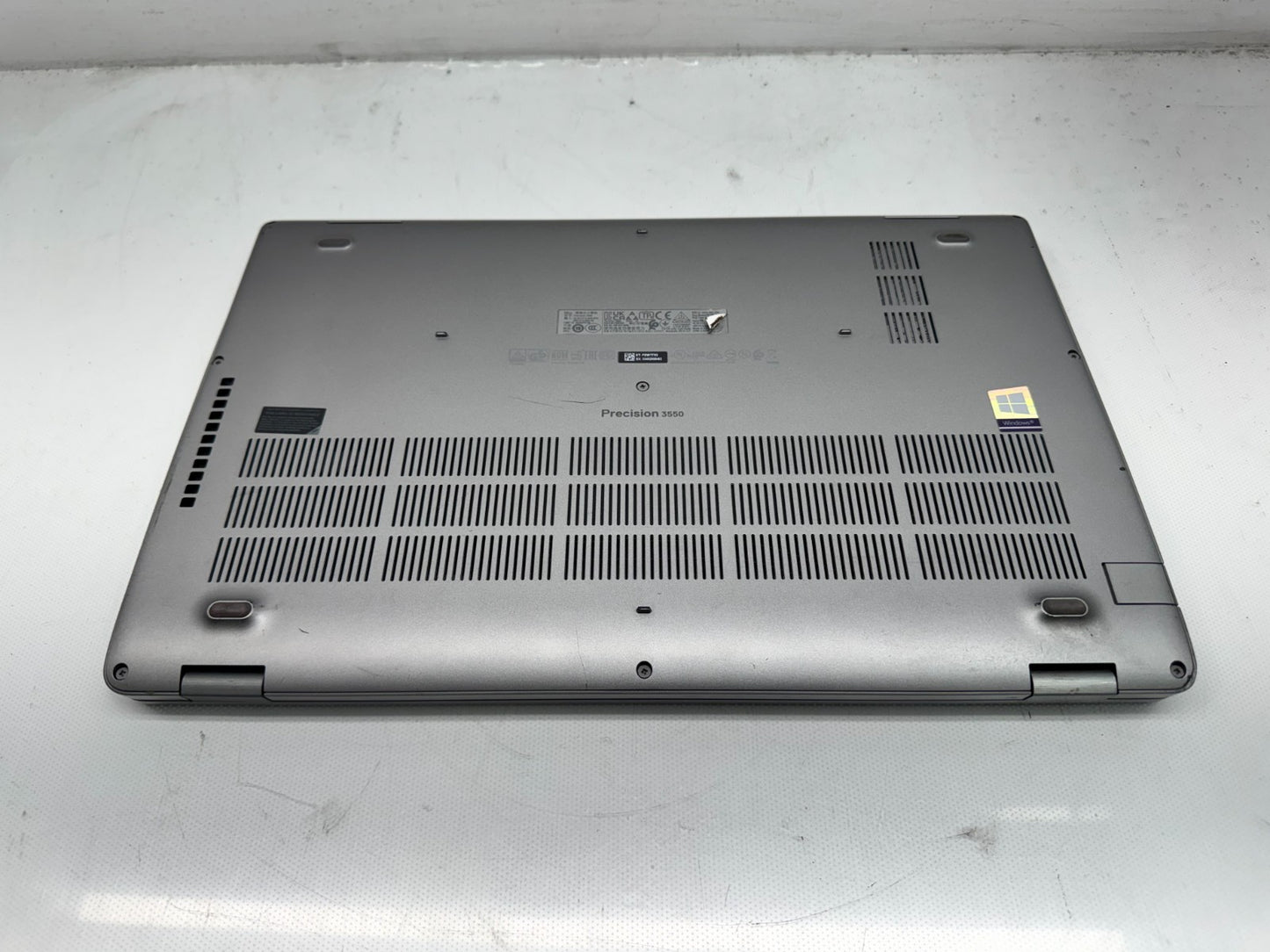 Dell Precision 3550 15.6" Laptop i7-10610U@1.8GHz 16GB 256GB P520 *READ*