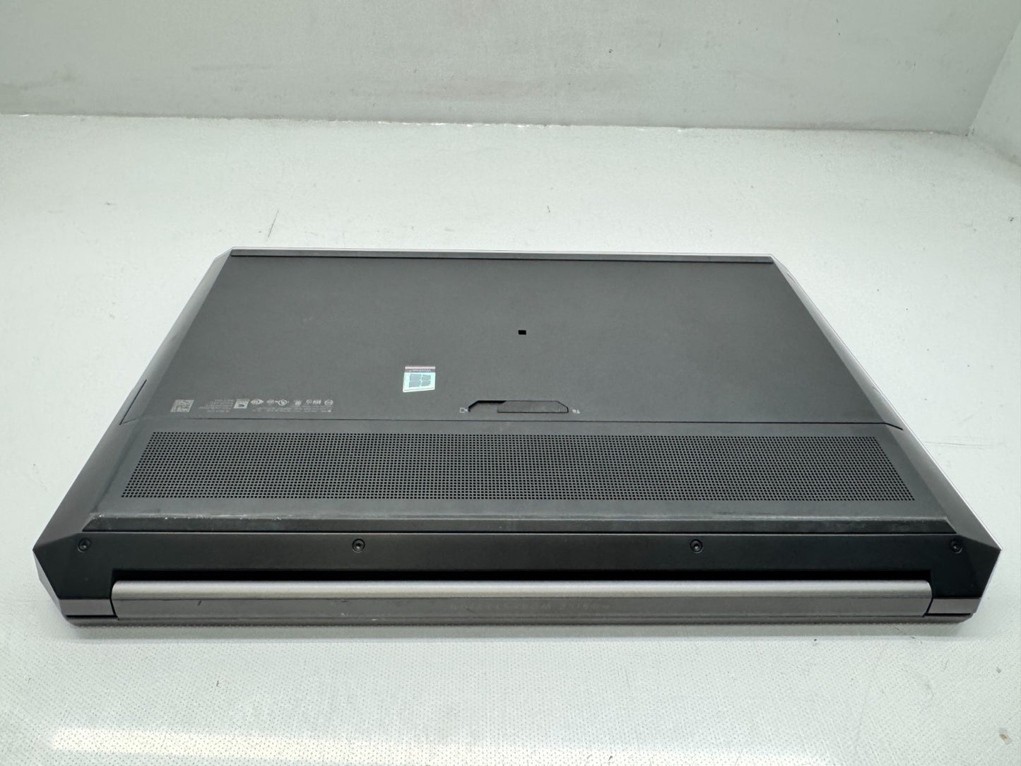 HP ZBook 17 G5 17.3" FHD i7-8850H@2.6GHz 32GB 512GB SSD P2000 Win11 W/AC *READ*