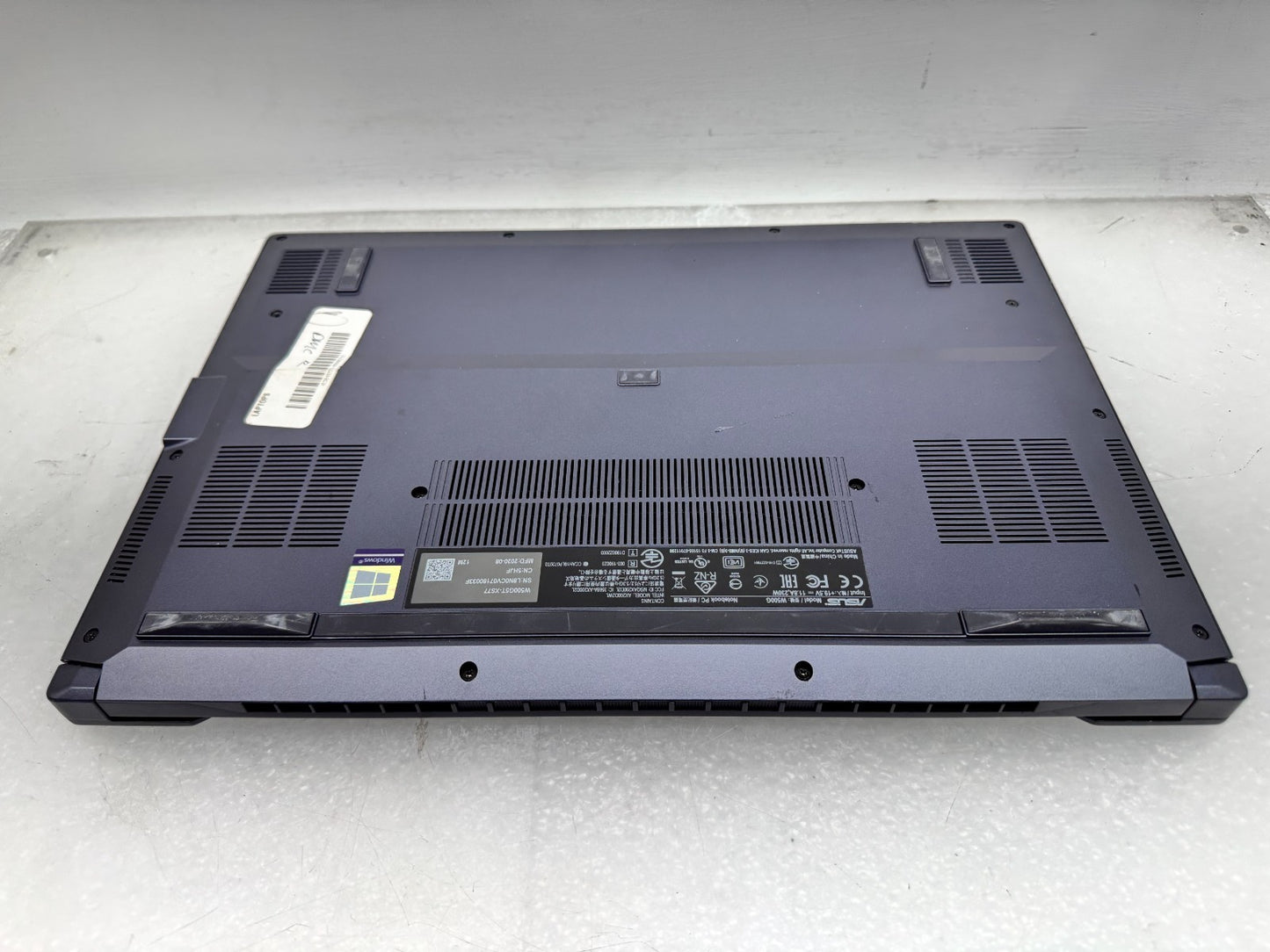 Asus NoteBook W550G Intel i7-9750UH@2.6Ghz 32GB RAM 512 SSD RTX 5000 Win 11 NoAC