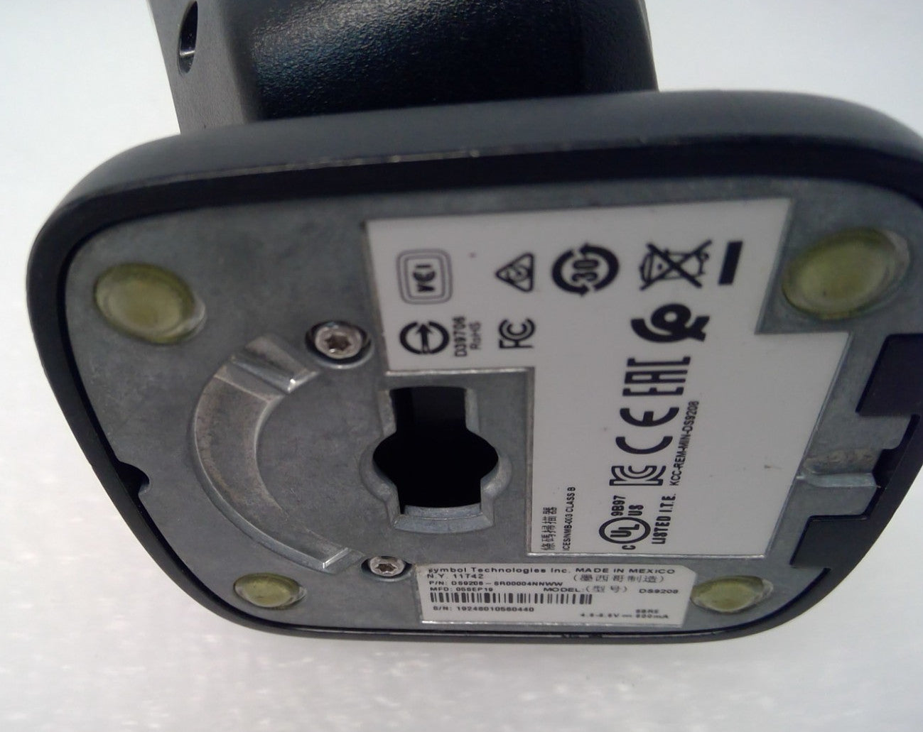 Symbol DS9208 USB Barcode Scanner DS9208-SR00004NNWW 1D 2D NO USB cable
