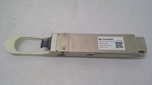 Cloudlight 7116-E18-04/01/61/07 AQ2012141667 QSFP 400G SR8  3.3VDC,3.0A