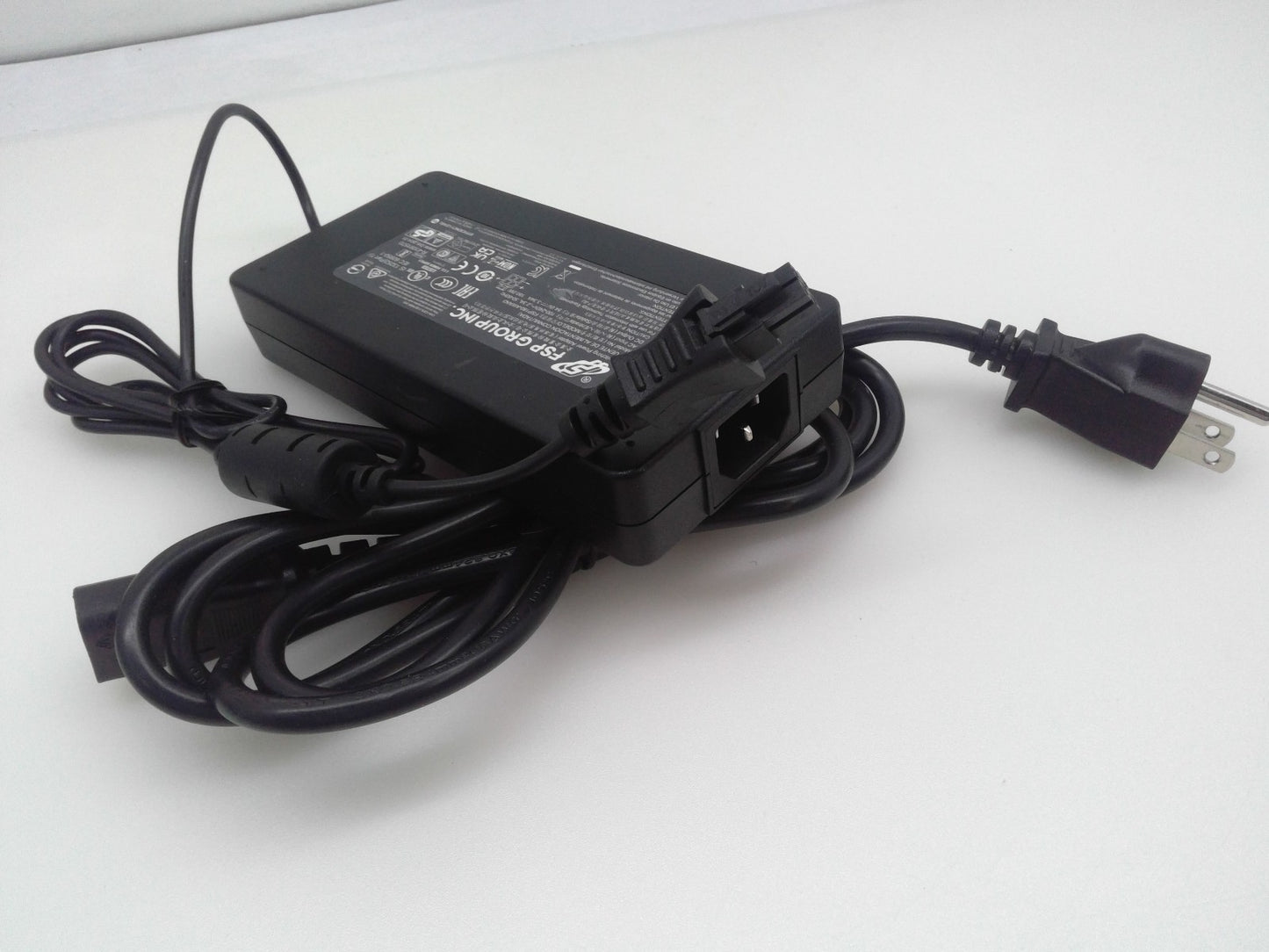 FSP /Cradlepoint 170751-001 180W Power Supply for AER2200 / E3000 4 Holes