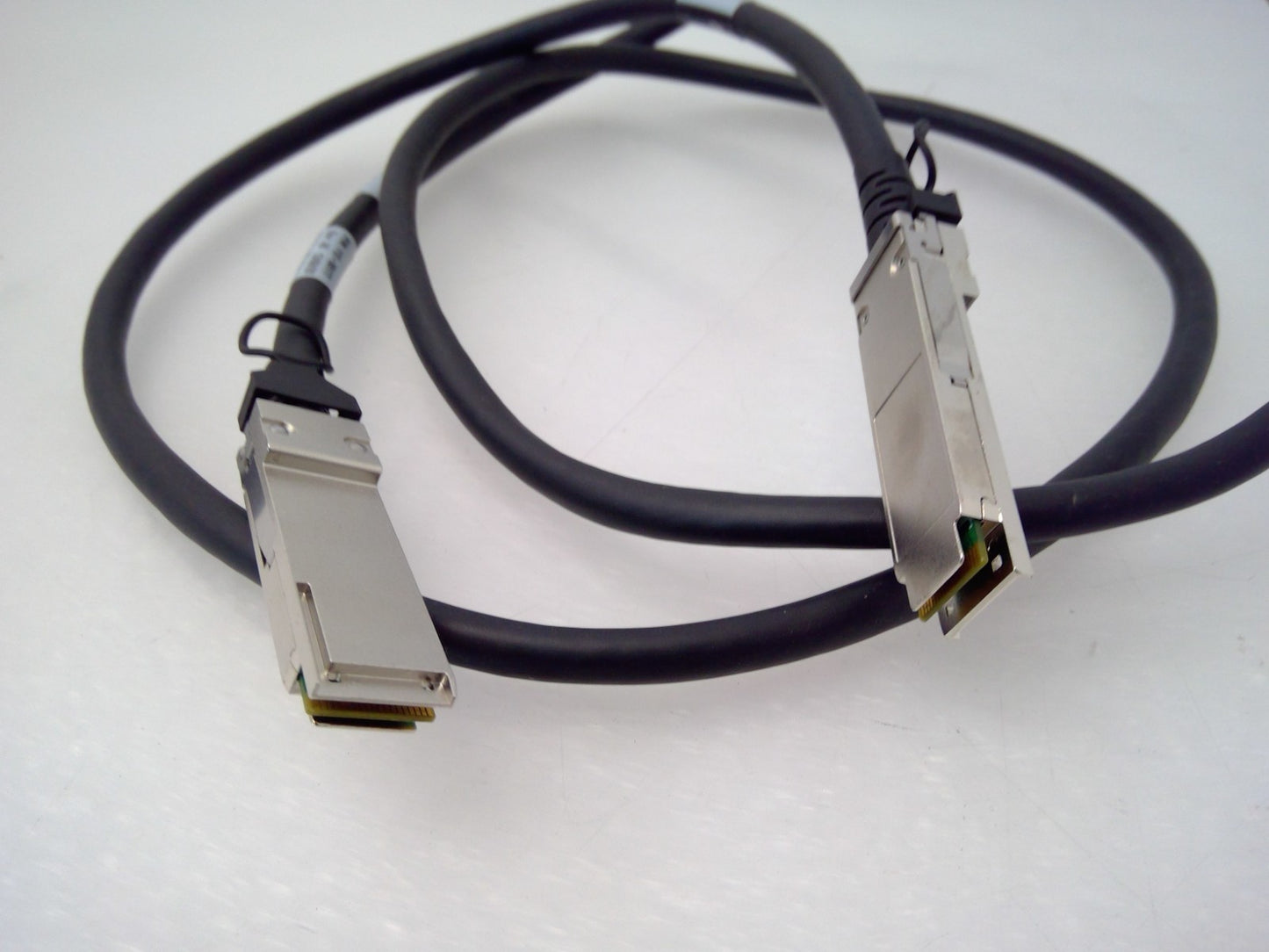 NetApp 112-00177 Data Cable QSFP28-QSFP28 SAS 2m 26AWG CL2