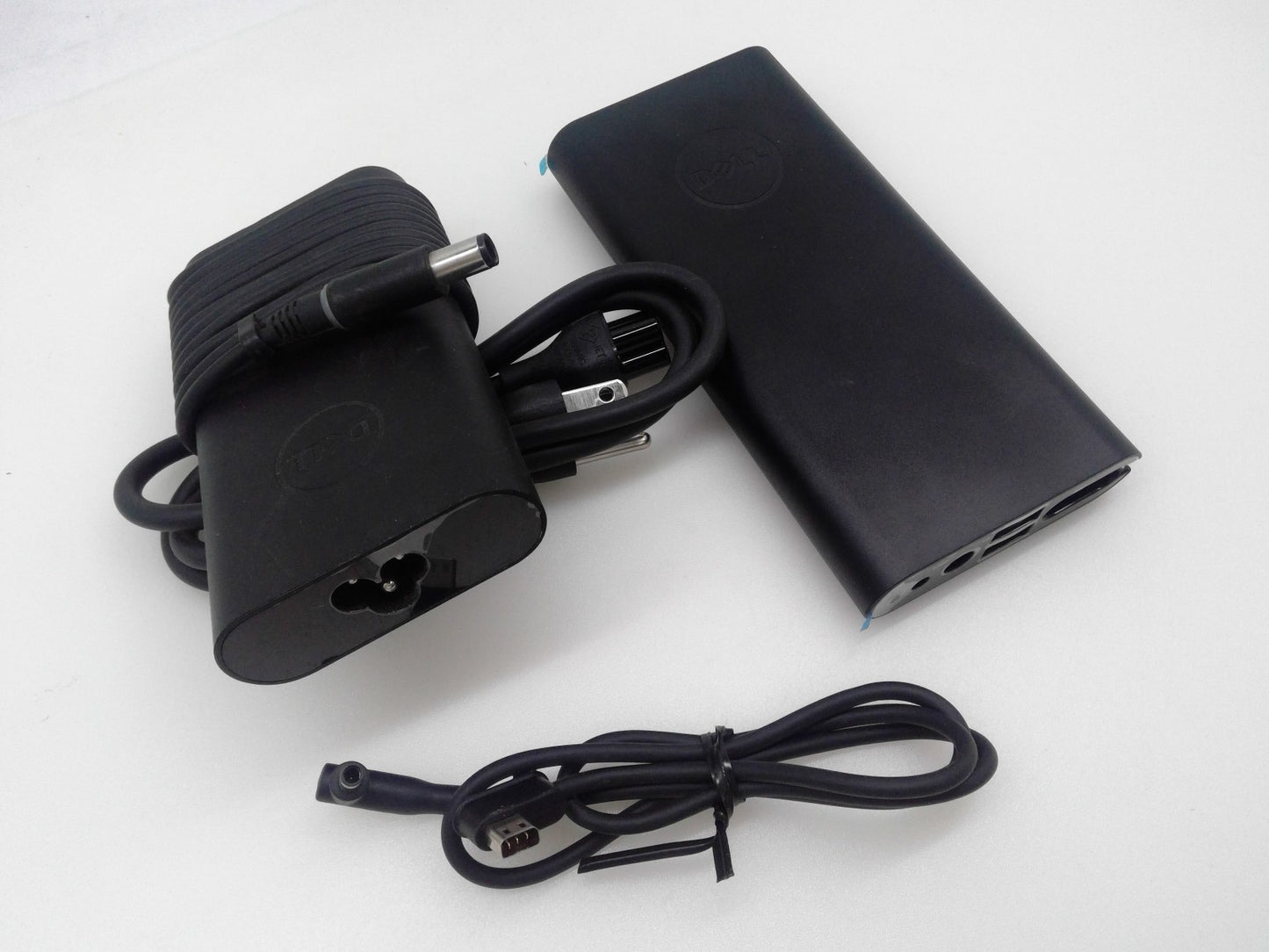 GENUINE Dell Portable Power Companion 6 Cell 18000mAh PW7015L R7CW8