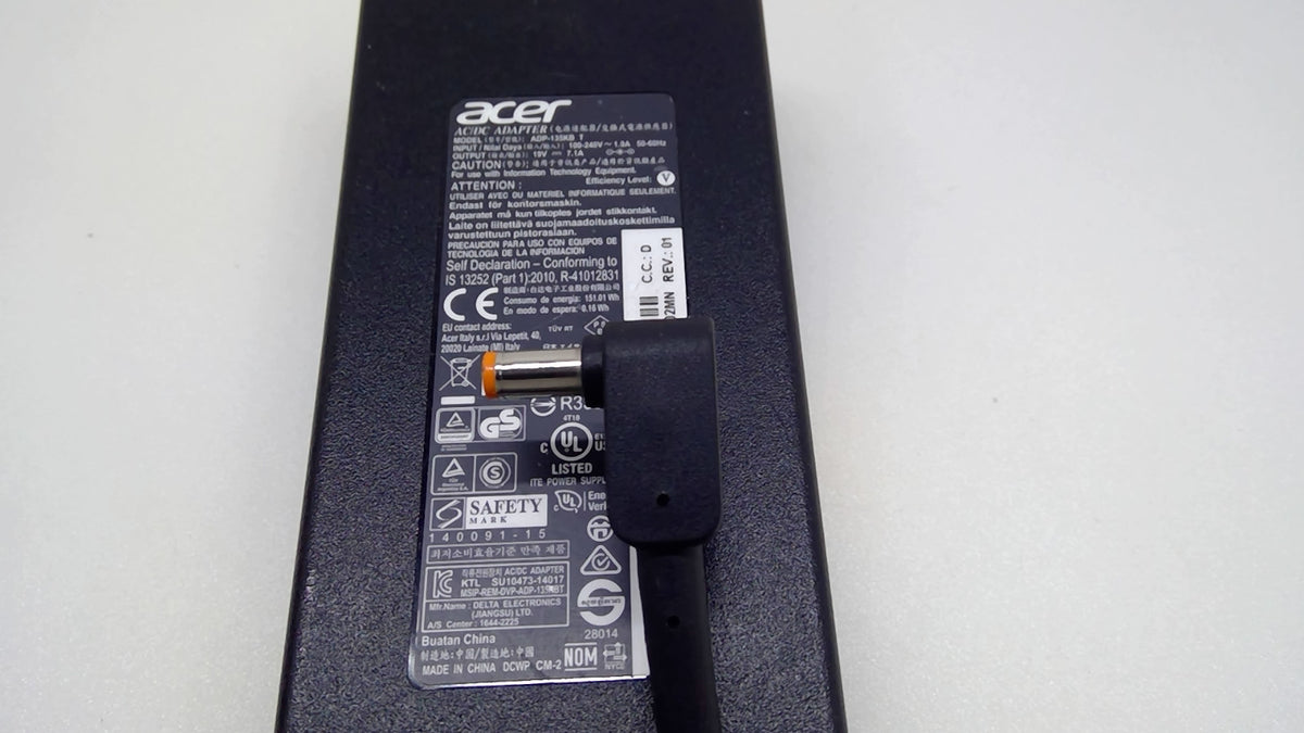 Genuine Acer 135W Laptop AC Adapter ADP-135KB T 19V 7.1A 5.5x2.5mm Orange Tip