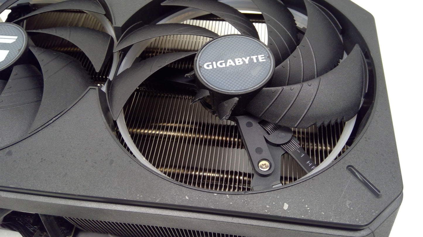 *Read*GIGABYTE GeForce RTX 5080 16GB GDDR7 Graphic Card Not Work No I/O shield