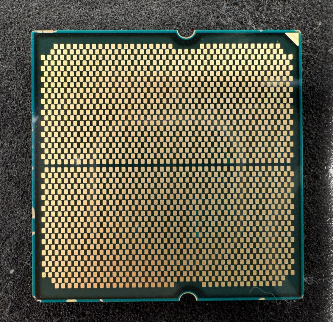 *For Parts* AMD Ryzen 7 7800X3D Processor 4.2GHz, 8-Core, 16-Thread SocketAM5