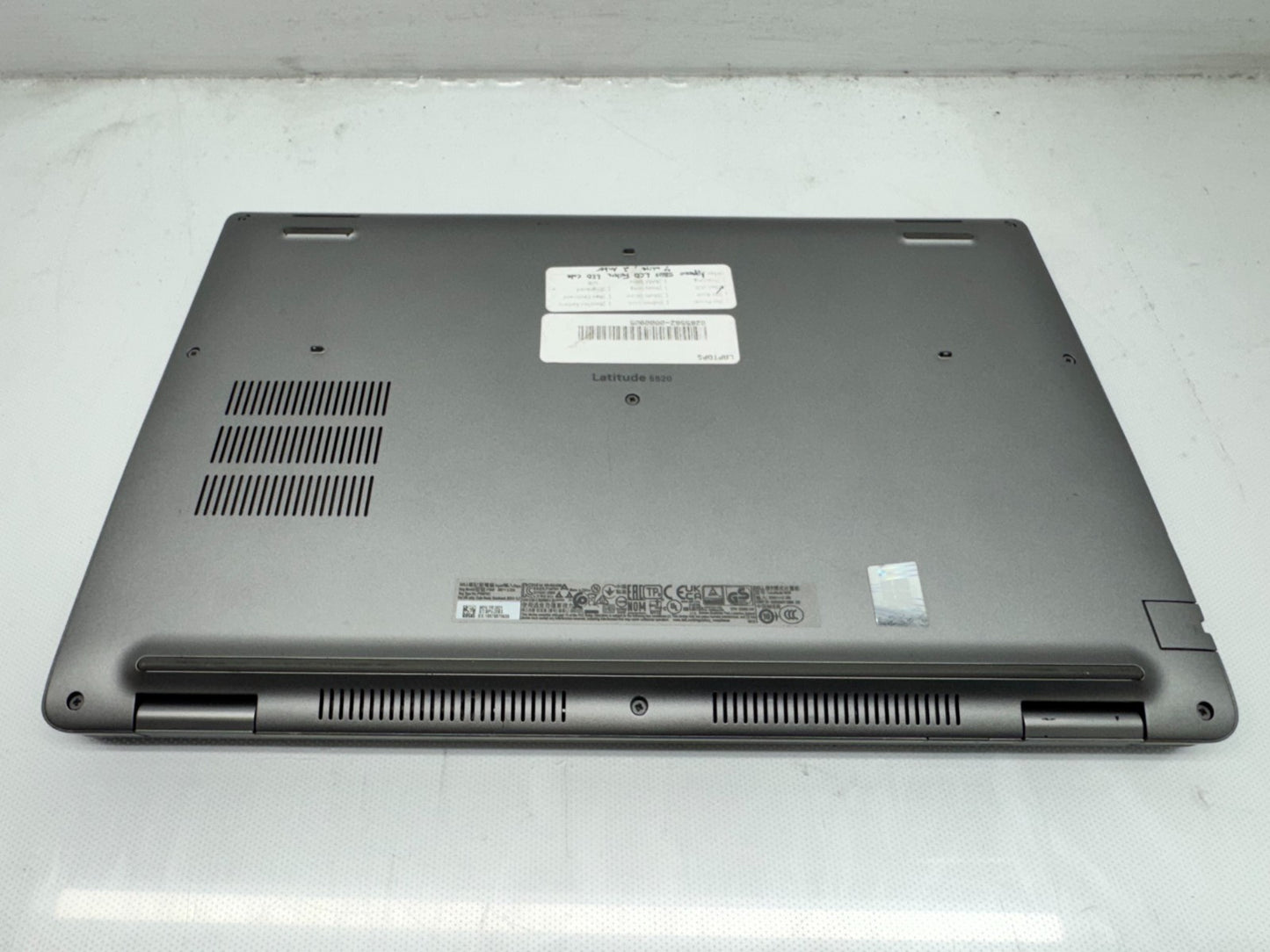Dell Latitude 5520 Laptop i5-1145G7@2.6GHz 16GB 256G Windows 11 768P **READ**