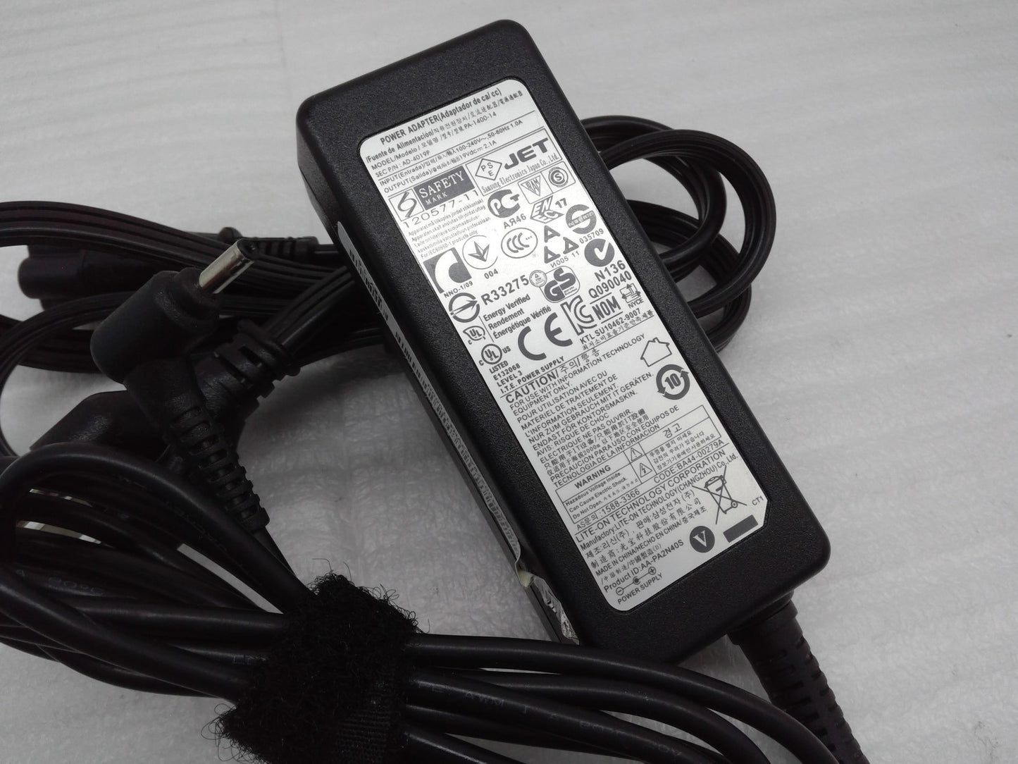 OEM Lite-on 19V 2.1A AD-4019P AC Adapter For Samsung Notebook 9 NP900X5J-K01US