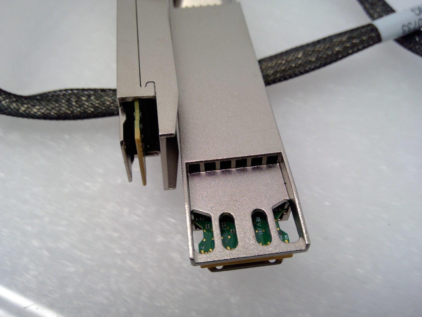 TE Connectivity 2352254-2 2x800G OSFP to OSFP Passive DAC Cable 32AWG 0.851M AI