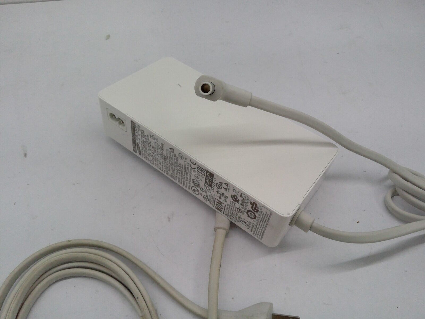 Samsung OEM A18024_NDYW 180W 24V 7.5A Monitor AC/DC Power Adapter BN44-00924A