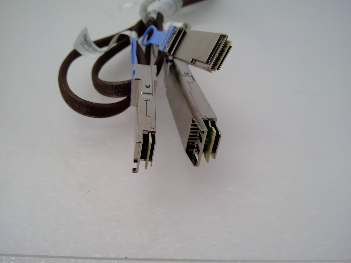 Amphenol 400G OSFP TO 2X200G 2XQSFP56 Breakout Cable 1.5m 32AWG NJPRGK-G607-01