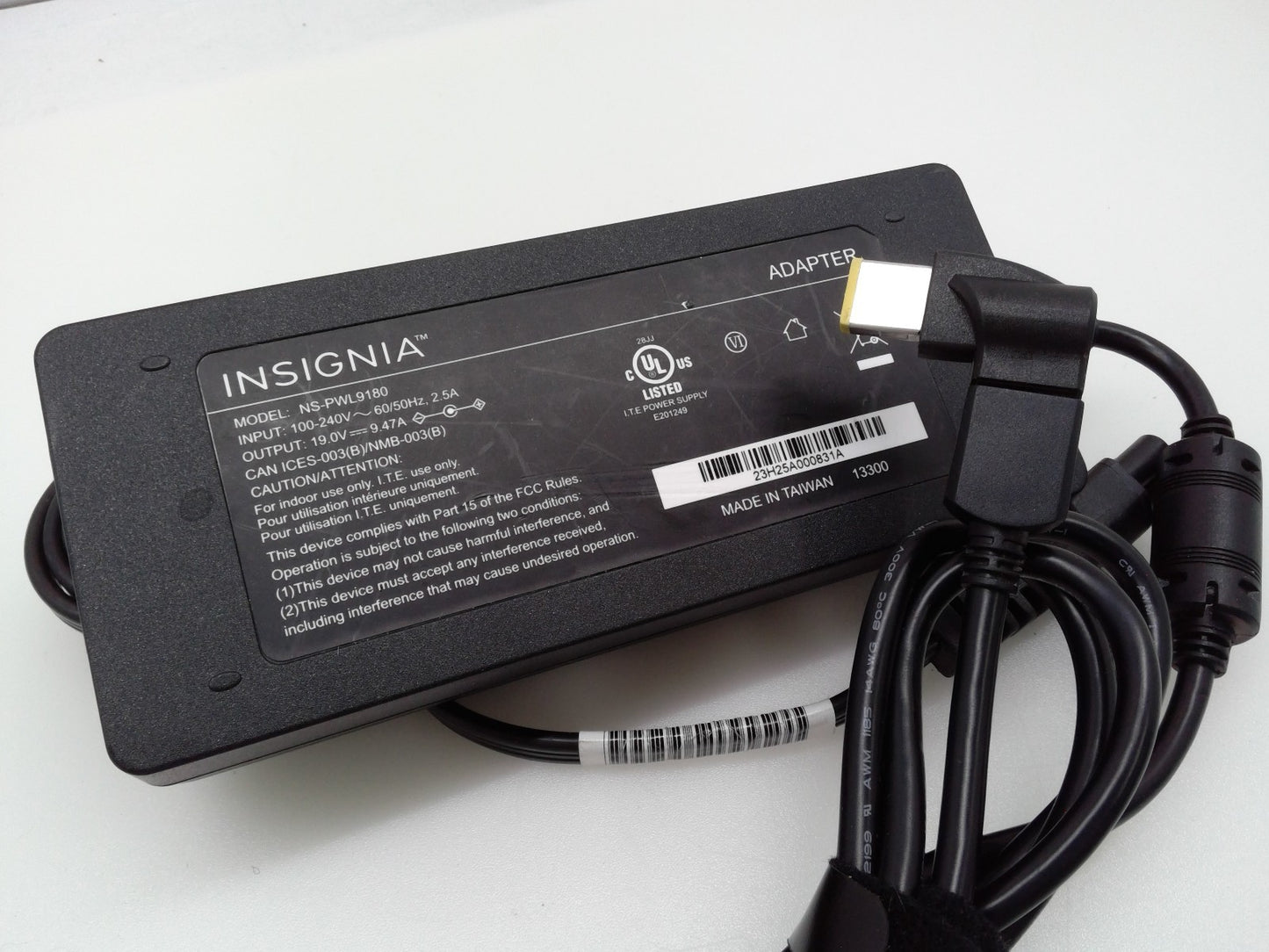 OEM Insignia 180W NS-PWL9180 AC Adapter 19V 9.47A Slim Square Tip (center pin )