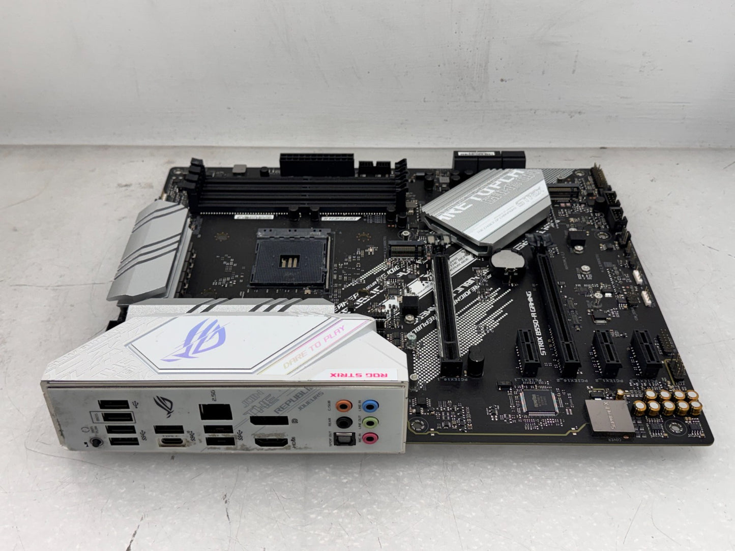 ASUS ROG STRIX B550-A GAMING AM4 DDR4 ATX motherboard