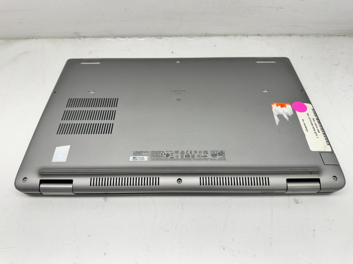 Dell Latitude 5540 LT Intel FHD i7-1355U@1.7GHz 16G Windows 11 w/AC NO HDD*READ*