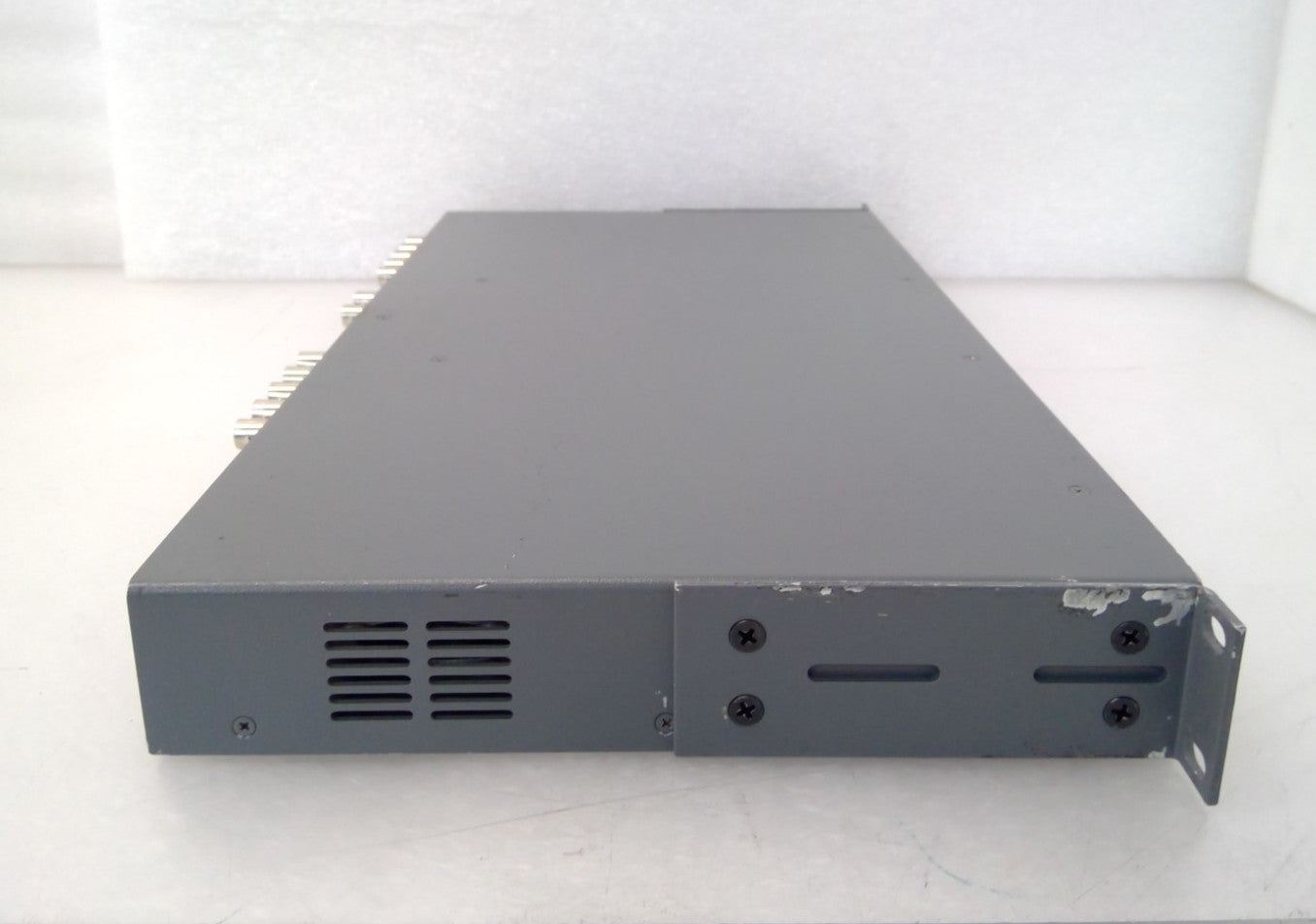 Extron SYSTEM 5CR Plus 5-Input 1Output Composite S-Video Computer-Video Switch