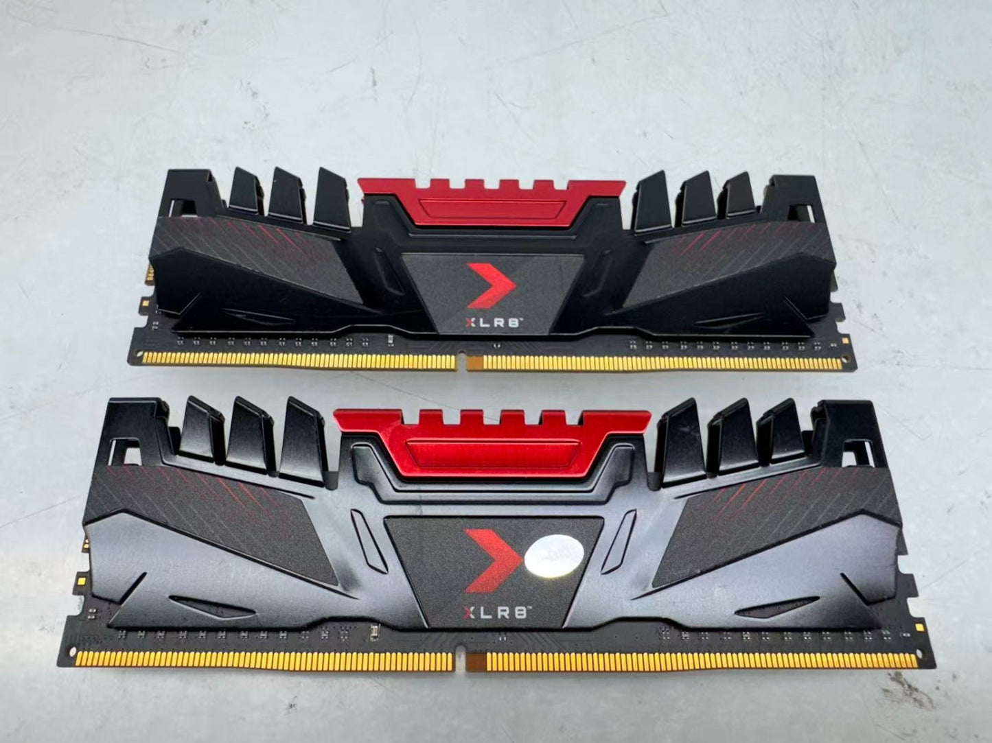 PNY XLR8 16GB ( 8GB x2 ) DDR4 Dram 3200MHz PC4-25600 Desktop memory