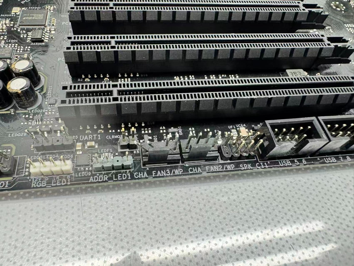 *For Parts* 1x GIGABYTE B650M C / 2xASRock B660M-C MIX Motherboard *NOT WORKING*