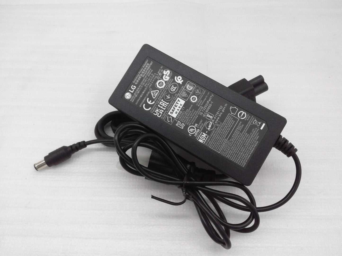 Original LG MS-Z2530R190-048M0-E AC Adapter 19V 2.53A 48W EAY65897807