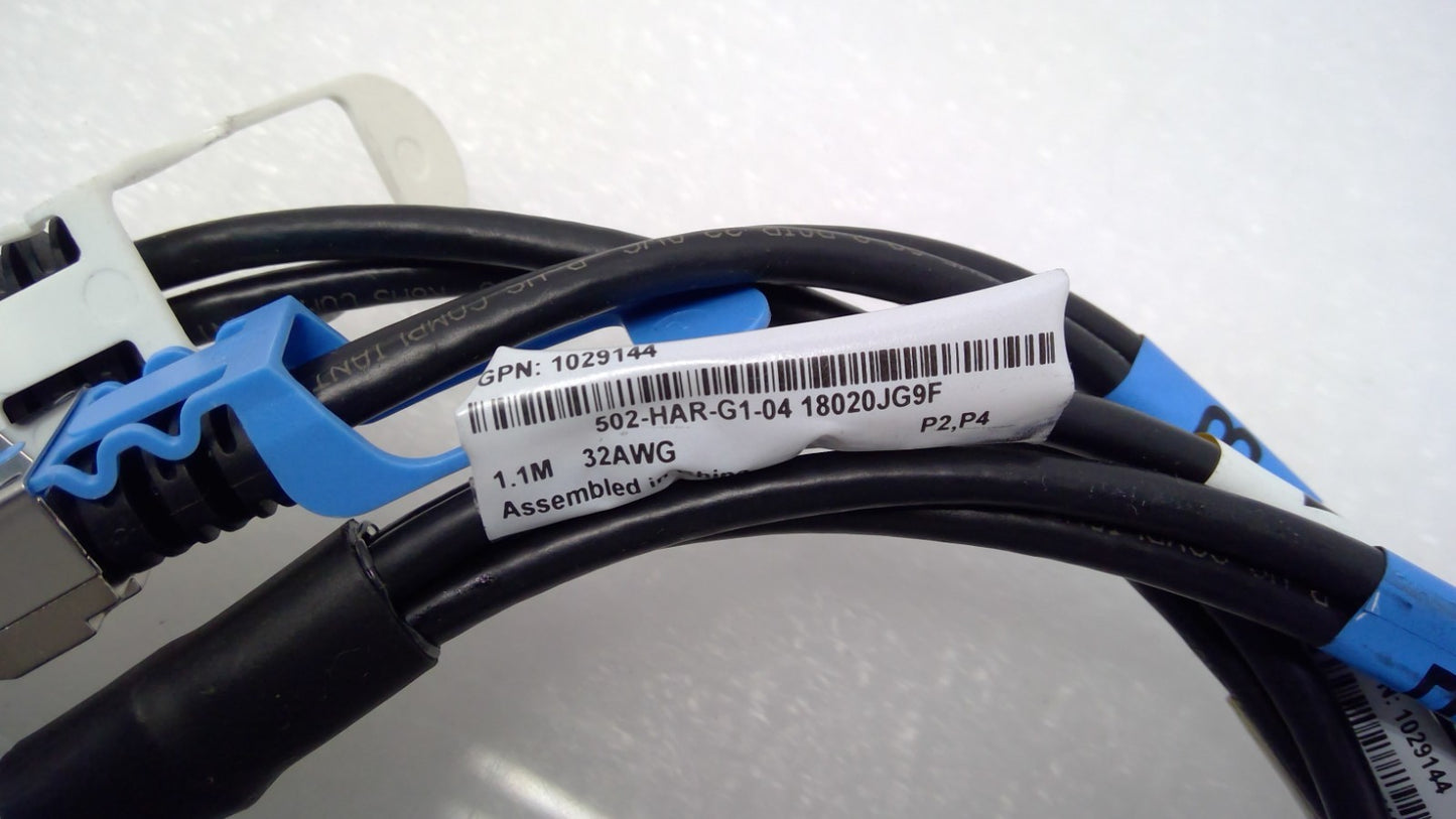Amphenol 2X400G 2OSFP to 2X400G OSFP DAC Breakout Cable 1.1M 1029144