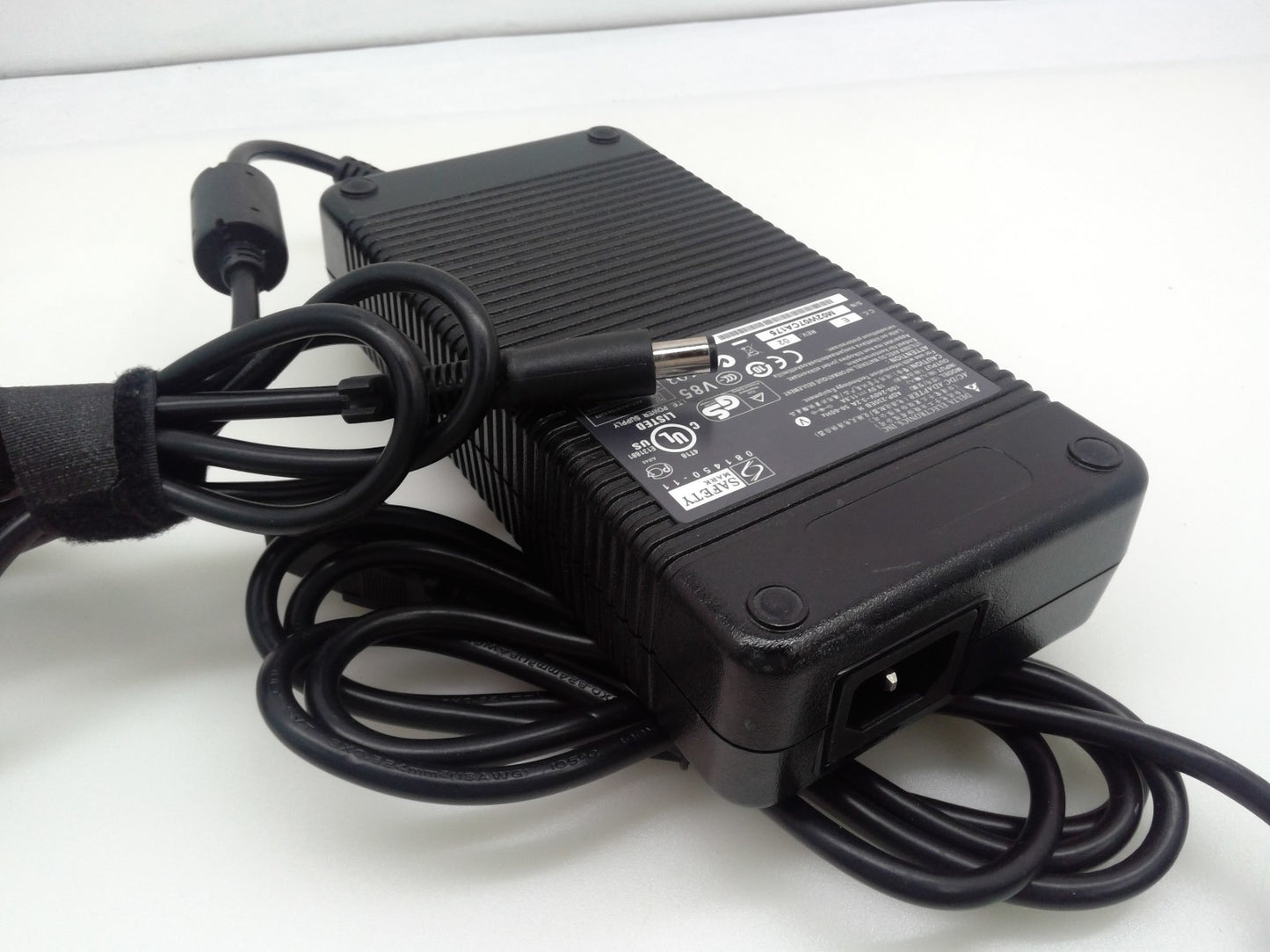 Genuine 230W AC Adapter Power Delta 19.5V 11.8A ADP-230EB H Tip 7.4mm*5.0mm