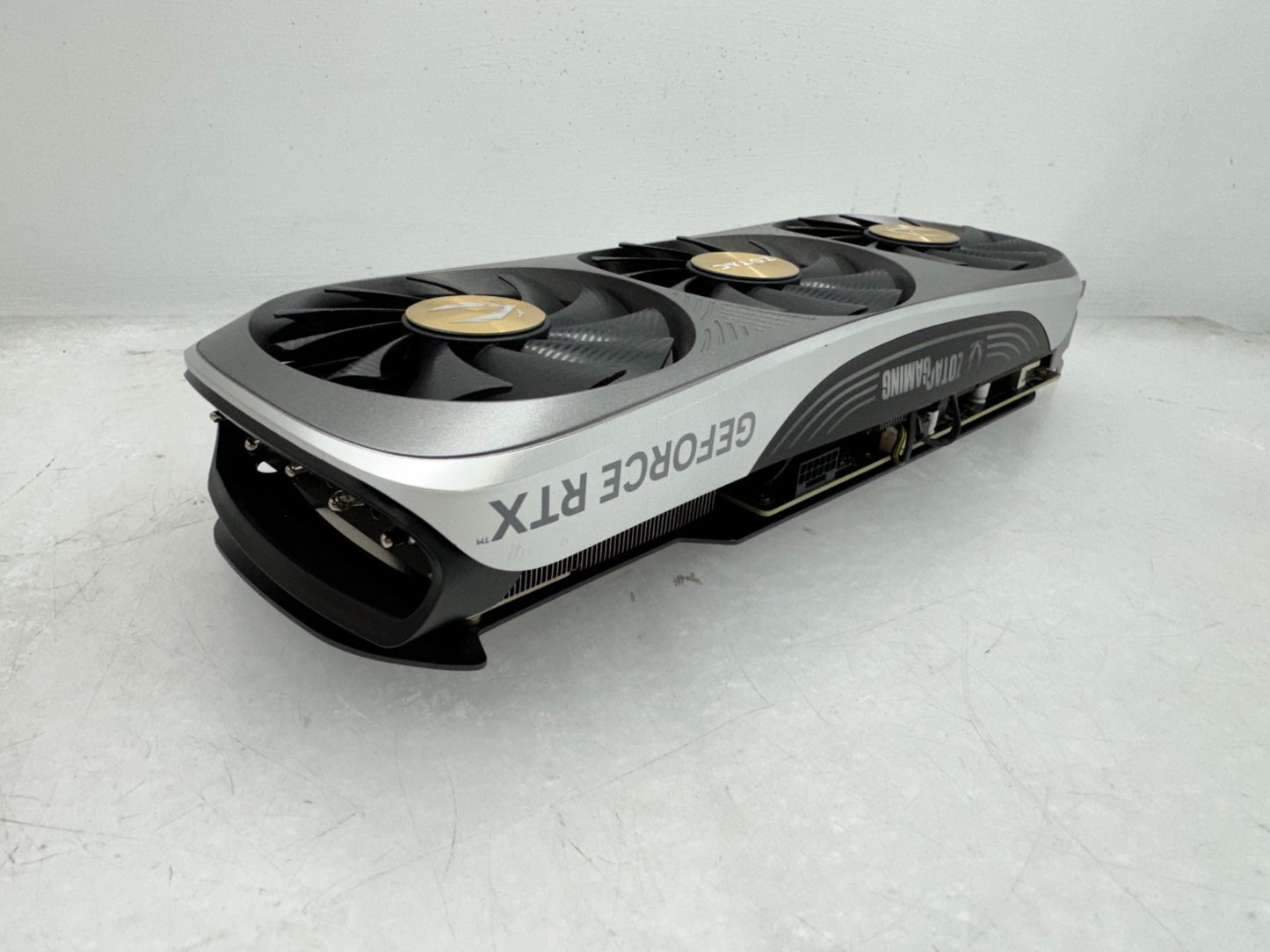ZOTAC GAMING GeForce RTX 4070 Ti Trinity OC Edition 12GB GDDR6X