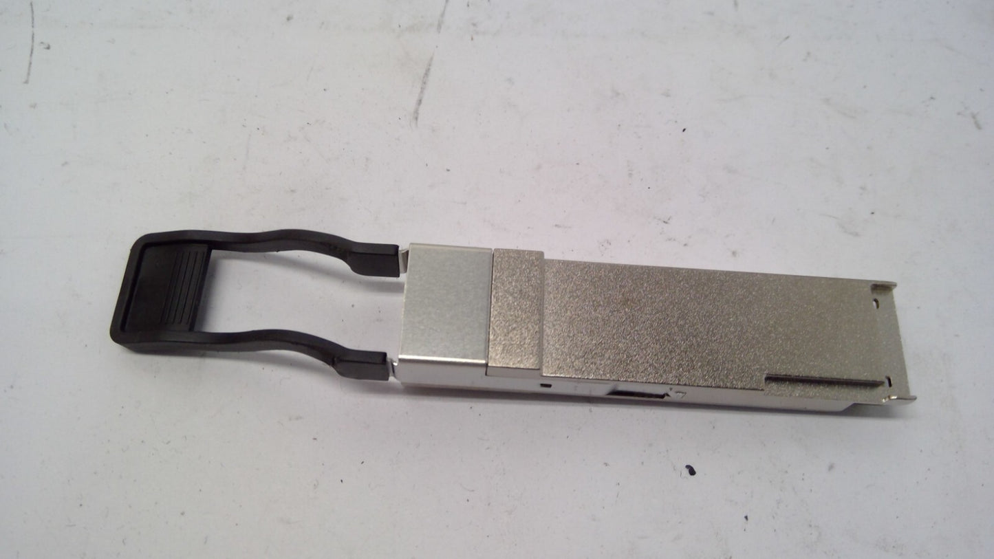 McAfee AXG29843-MF 40GBASE-SR4 QSFP+ 100M 29843-C061536 Transciever Module