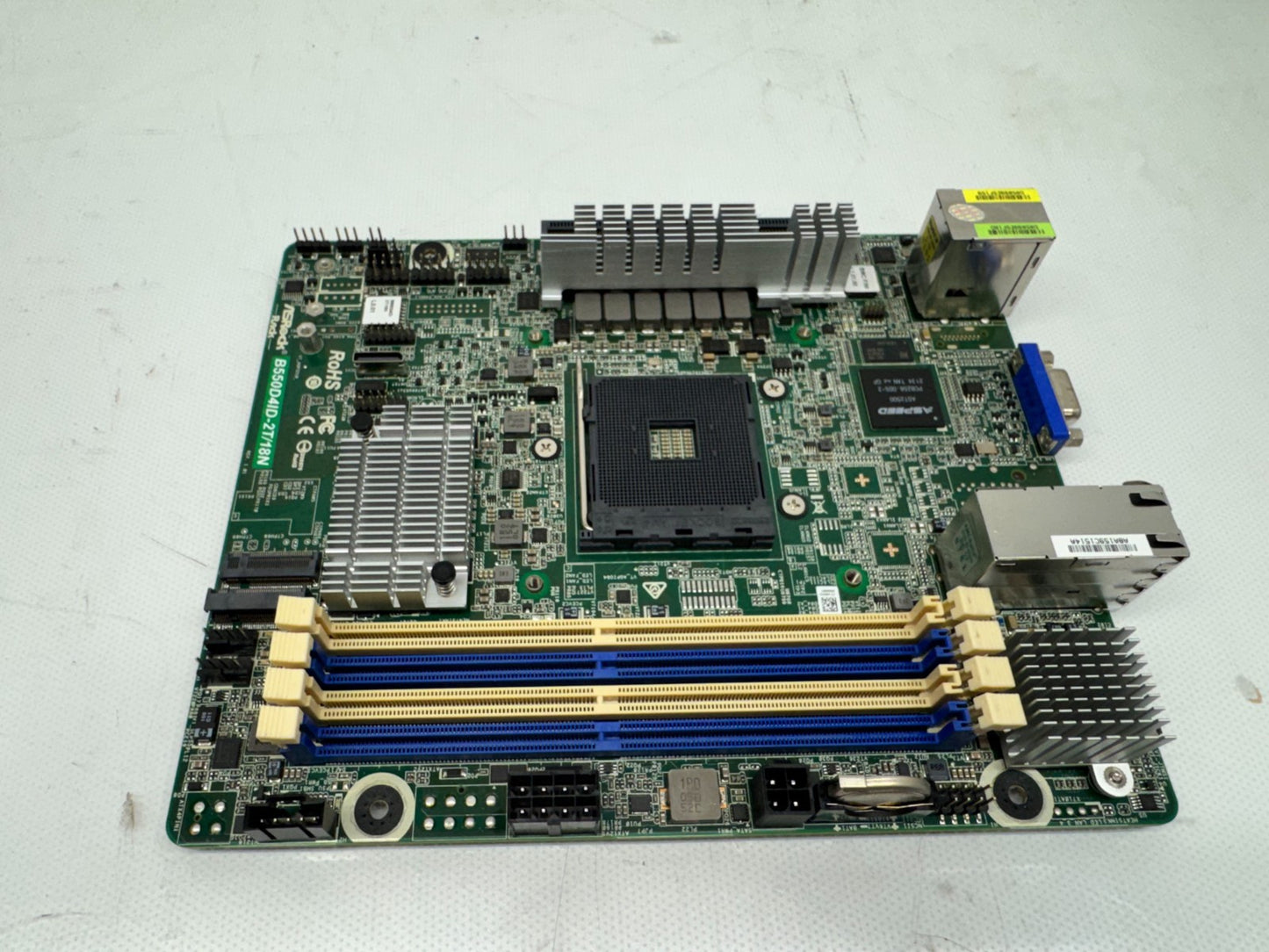 ASRock RACK B550D4ID-2T/18N mini-ITX Server Motherboard