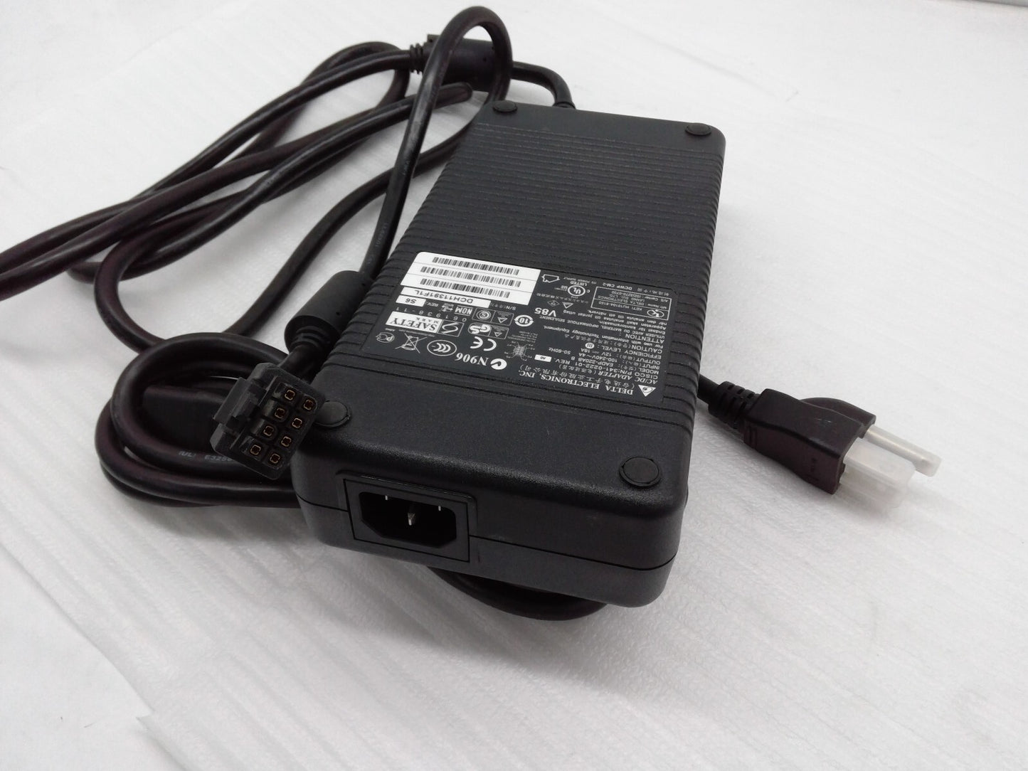 Original DELTA EADP-220AB B 12V 18A Square 8-hole Adapter Power Supply