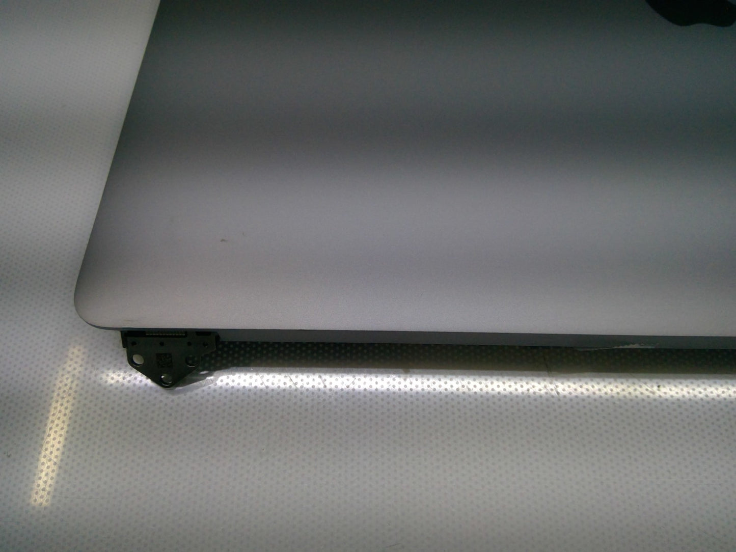 Geniune Apple LCD Screen Assembly MacBook Pro 15" A1990 2018 2019 Replacements