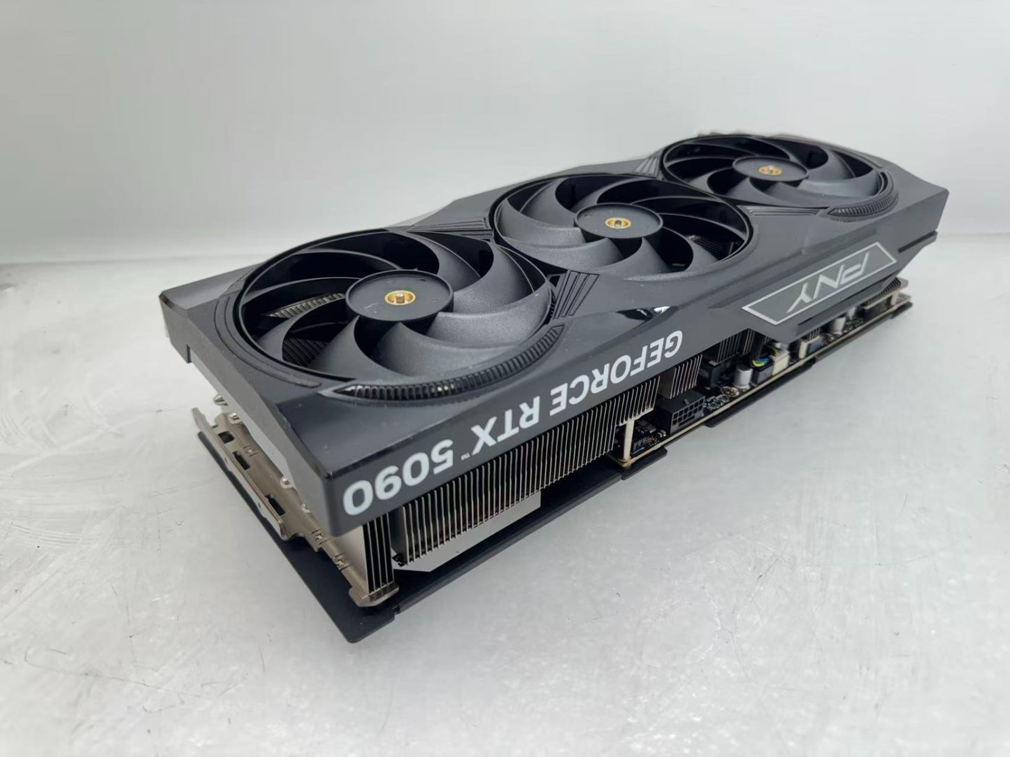 PNY GeForce RTX 5090 32GB GDDR7 Triple Fan Graphics Card GPU *Not Work*