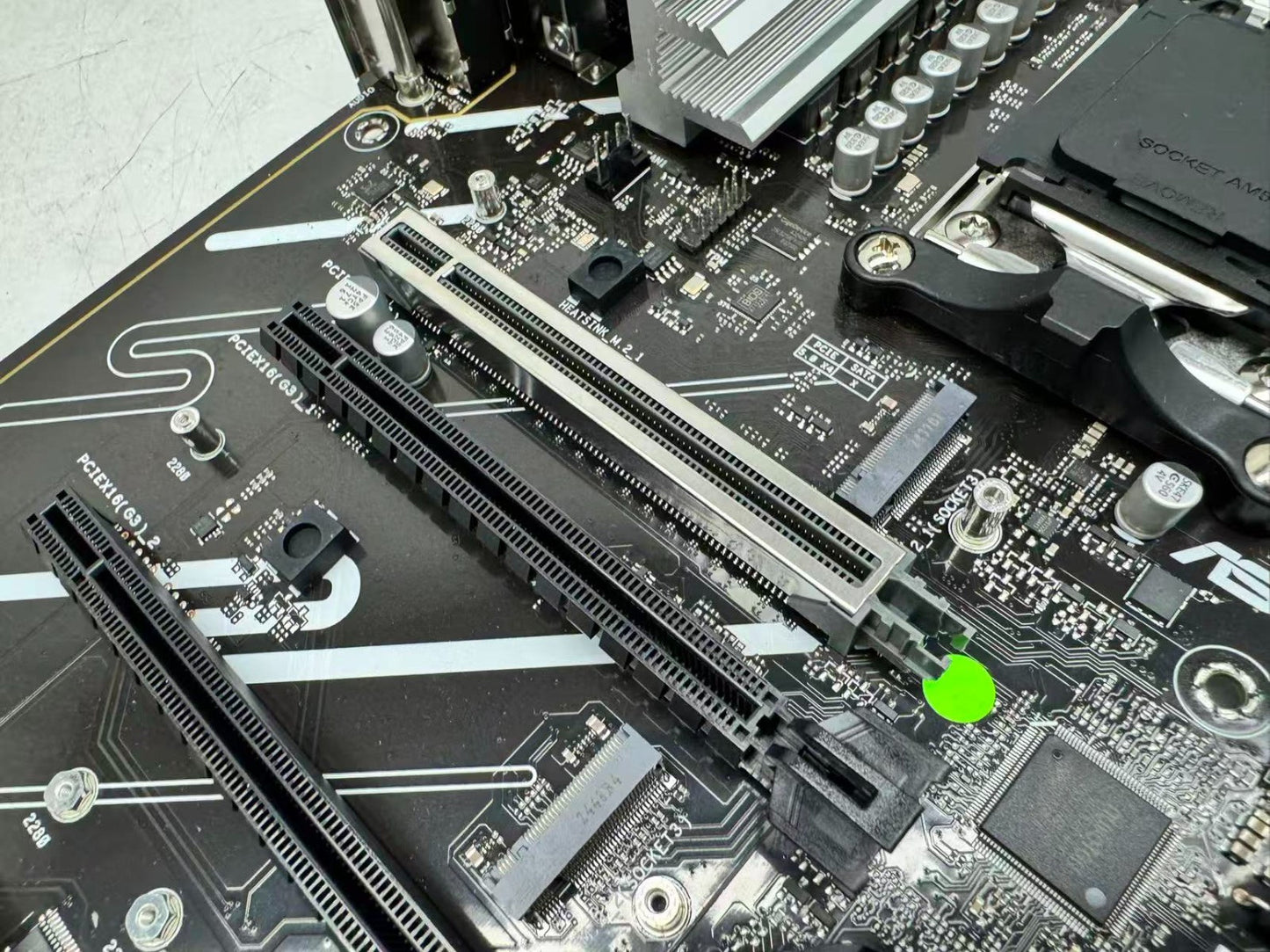 ASUS PRIME B850-PLUS WIFI Motherboard DDR5 AMD Socket AM5 *READ*