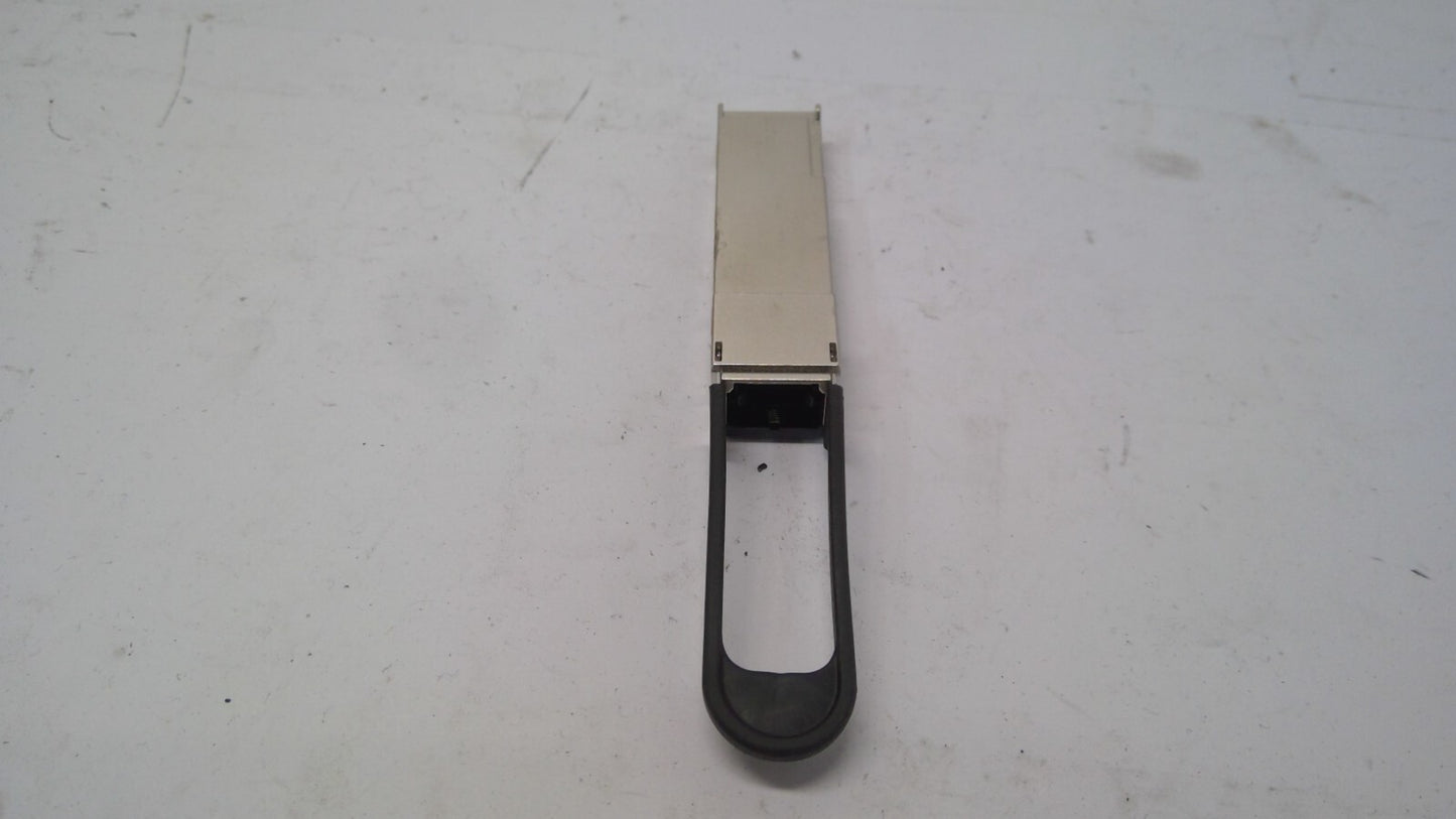 Brocade QSFP28 128G  57-1000351-01 4x32G SW(HD) Optical Transceiver