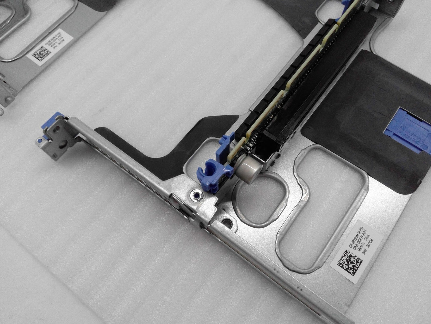 Lot of 2 Dell PowerEdge R640 Single Slot PCI-E Riser Card 815DM 0815DM W/Bracket