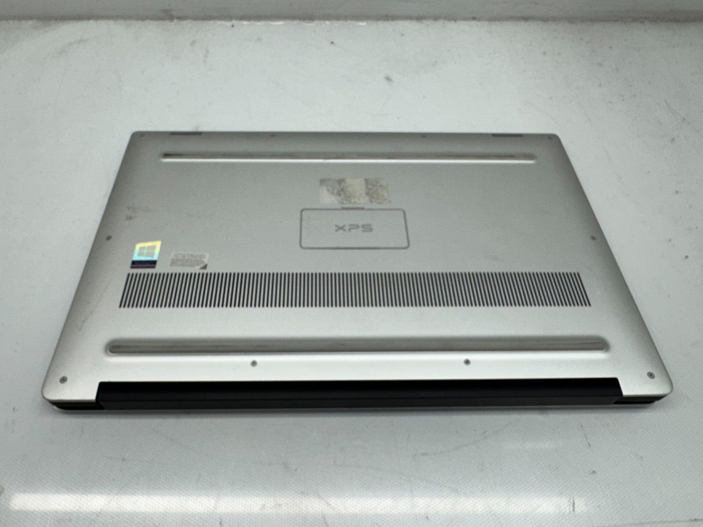 Dell XPS 15 7590 Laptop i9-9980HK@2.4GHz 32GB 1TB GTX 1650 Win11 w/AC *READ*
