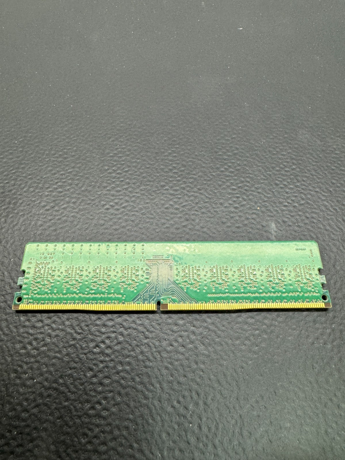 Micron 8GB DDR4 2400MHz Desktop Memory RAM MTA8ATF1G64AZ-2G3B1
