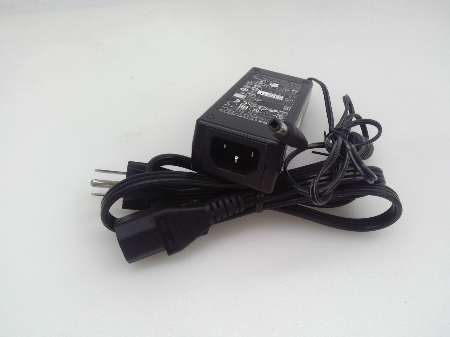 Genuine Hoioto ADS-40NP-19-3 19030E AC/DC Power Adapter 19V 1.58A 30W Charger