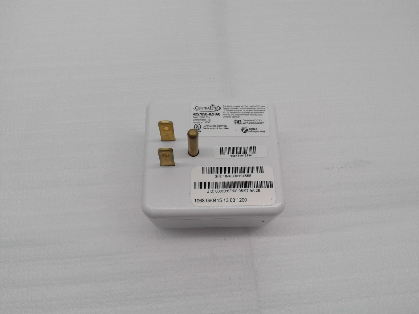 Centralite 4257050-ZHAC / 4257050-RZHAC On/Off Smart Plug Zigbee L11