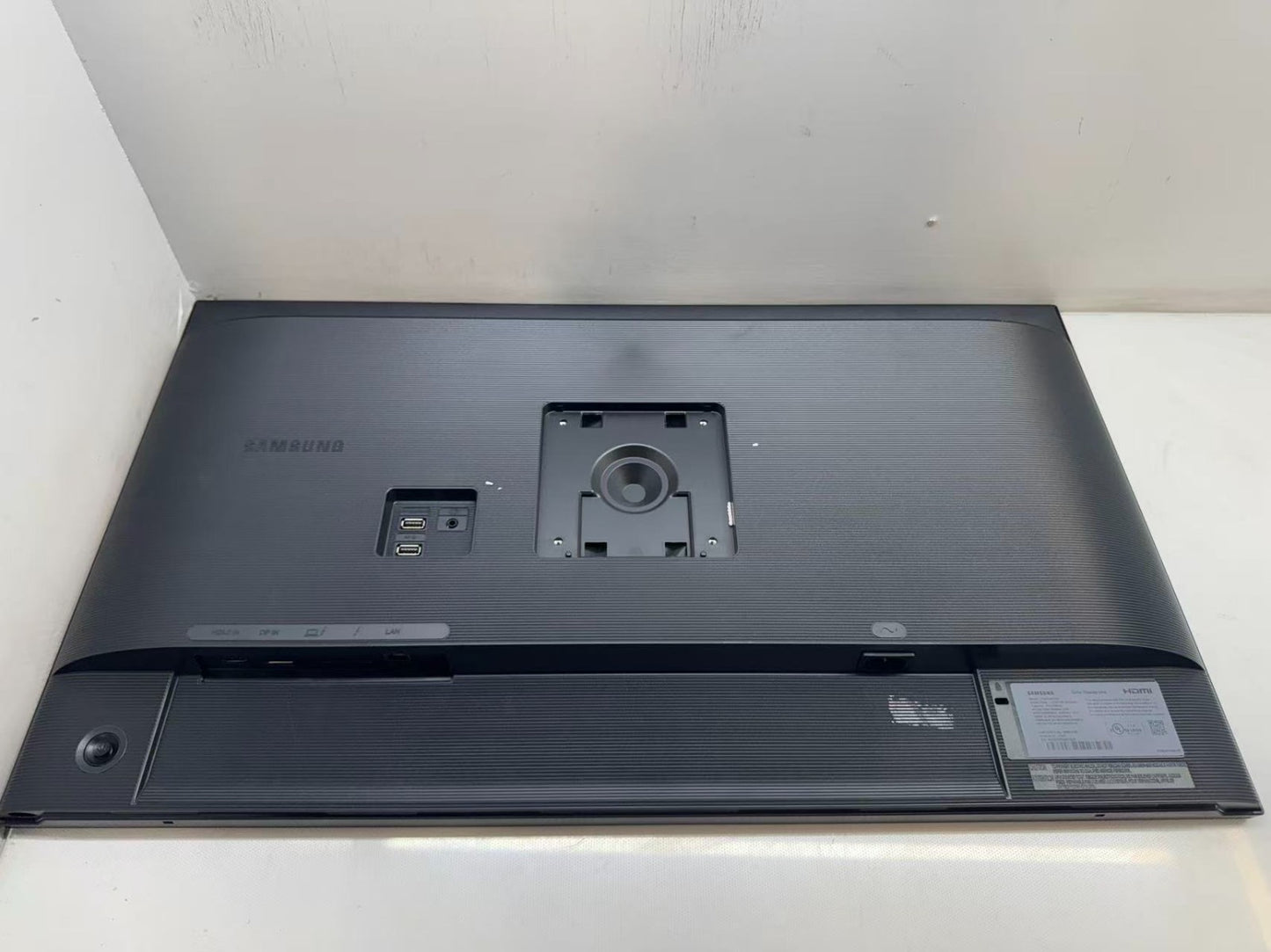 Samsung F32TU874VN 32” ViewFinity TU874 UHD Monitor, HDMI DisplayPort NoStand