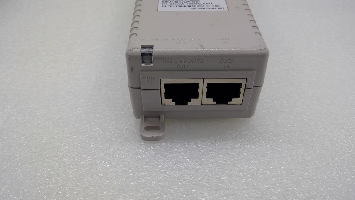 AXIS T8133 5033-071 30W Gigabit PoE+ Midspan Injector 55V 0.6A w/ Power Cord