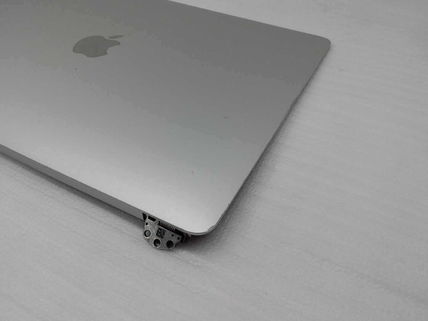 Apple Screen Assembly for 13.3" MacBook Pro A2338 M1 2020, Silver