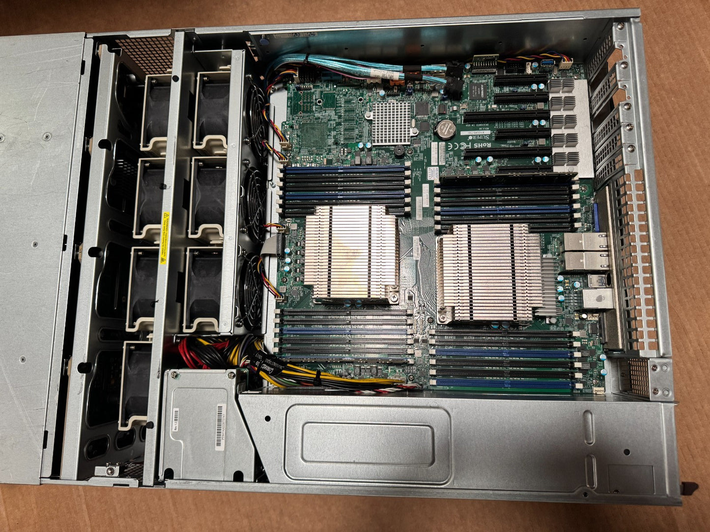 SpuerMicro CSE-847 4U Server 36 BAY 3.5" 2x1000W E5-2660V4@2.0GHZ 32GB DDR4 ECC